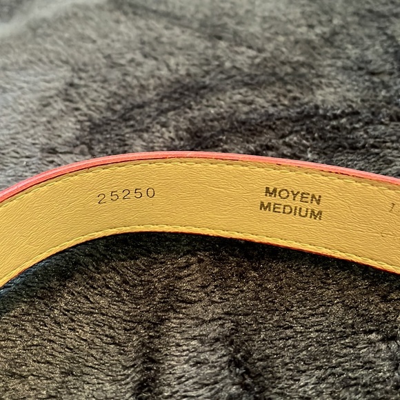 Red Vintage Emmanuel Iguana grain lizard belt - Picture 3 of 4